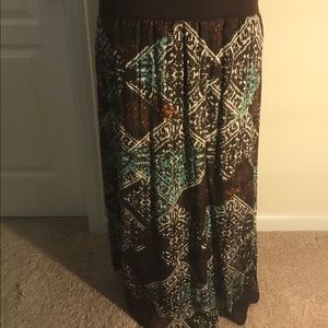 Brown maxi skirt. EUC Medium